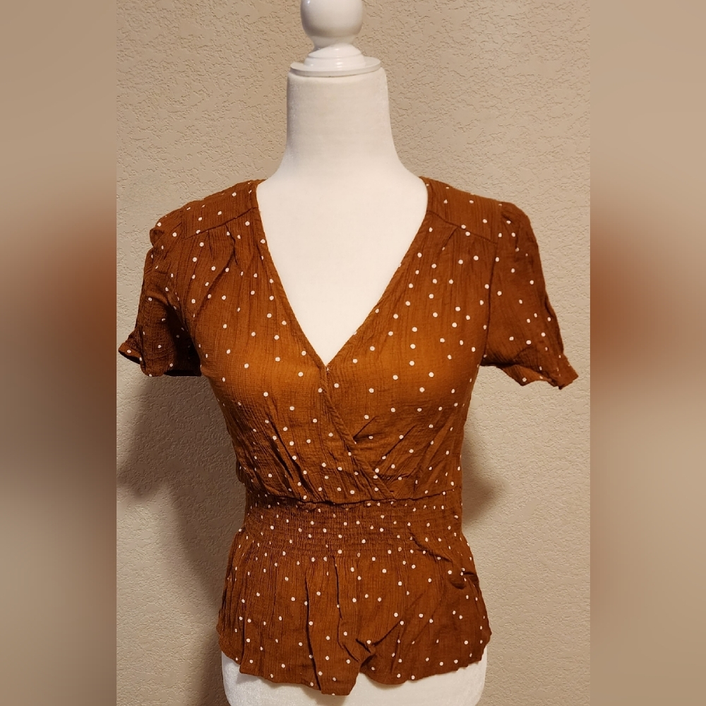 Mine short sleeve blouse polka dot
